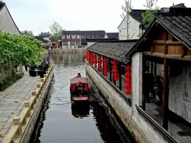 家庭装修，选择什么颜色的地板比较耐脏？游戏画面